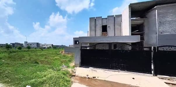 Surrounding By Houses 25 Marla Paid Prime Location Residential Plot 1371 For Sale In DHA Phase 8 Block T