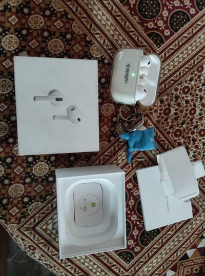 apple airpod pro 3  only 3 time used