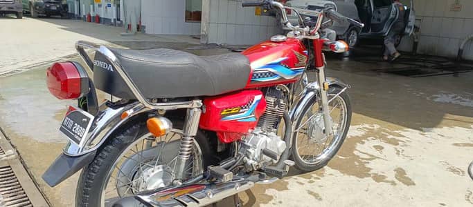 HONDA 125.2024 MODEL