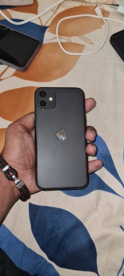 Apple iPhone 11 64GB Non-PTA JV | Complete Box | Good Condition