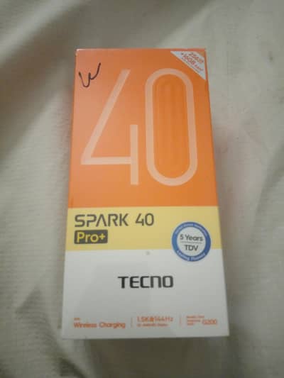 Tecno Spark 40 Pro plus box pack
