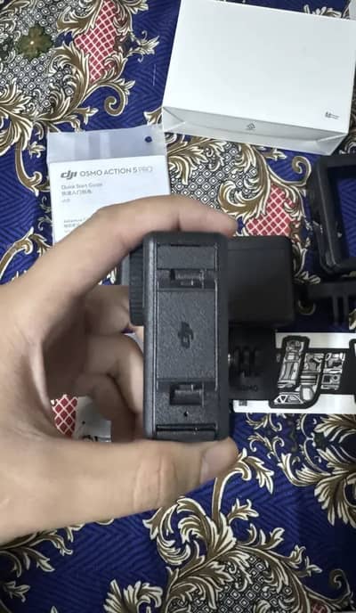 DJI Osmo Action 5 Pro (Adventure Combo) just box open