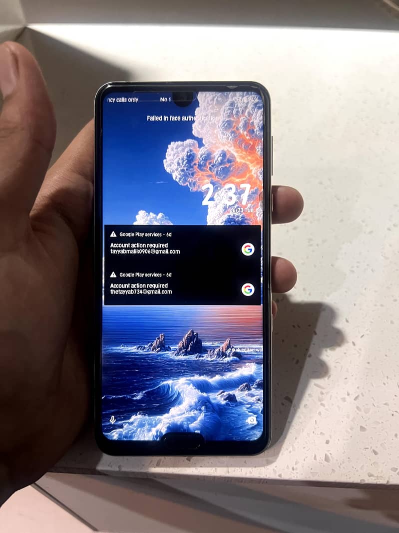 Sharp Aquos R3 6