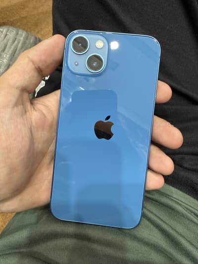 Apple iPhone 13
