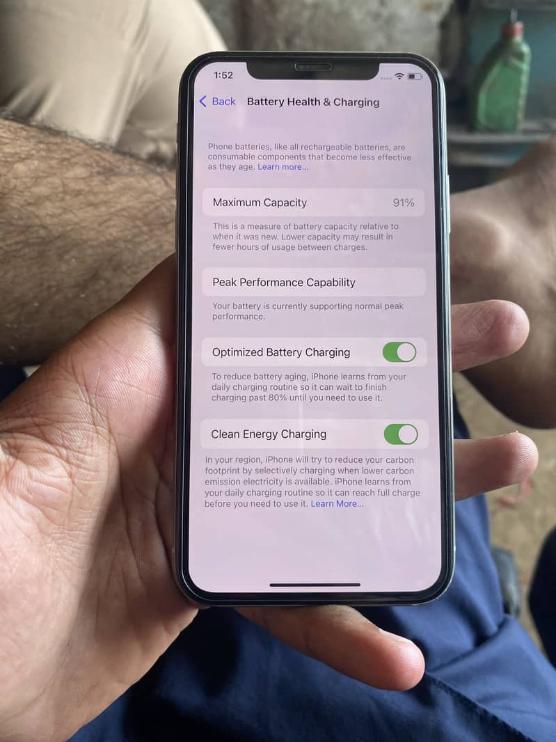 Apple iPhone X 4