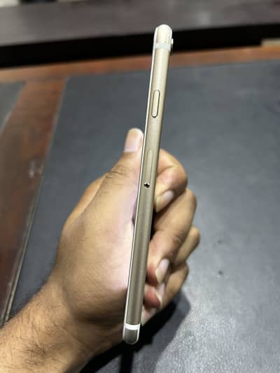 Apple iPhone 6S