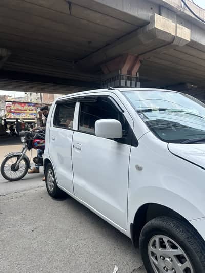 Suzuki Wagon R 2021