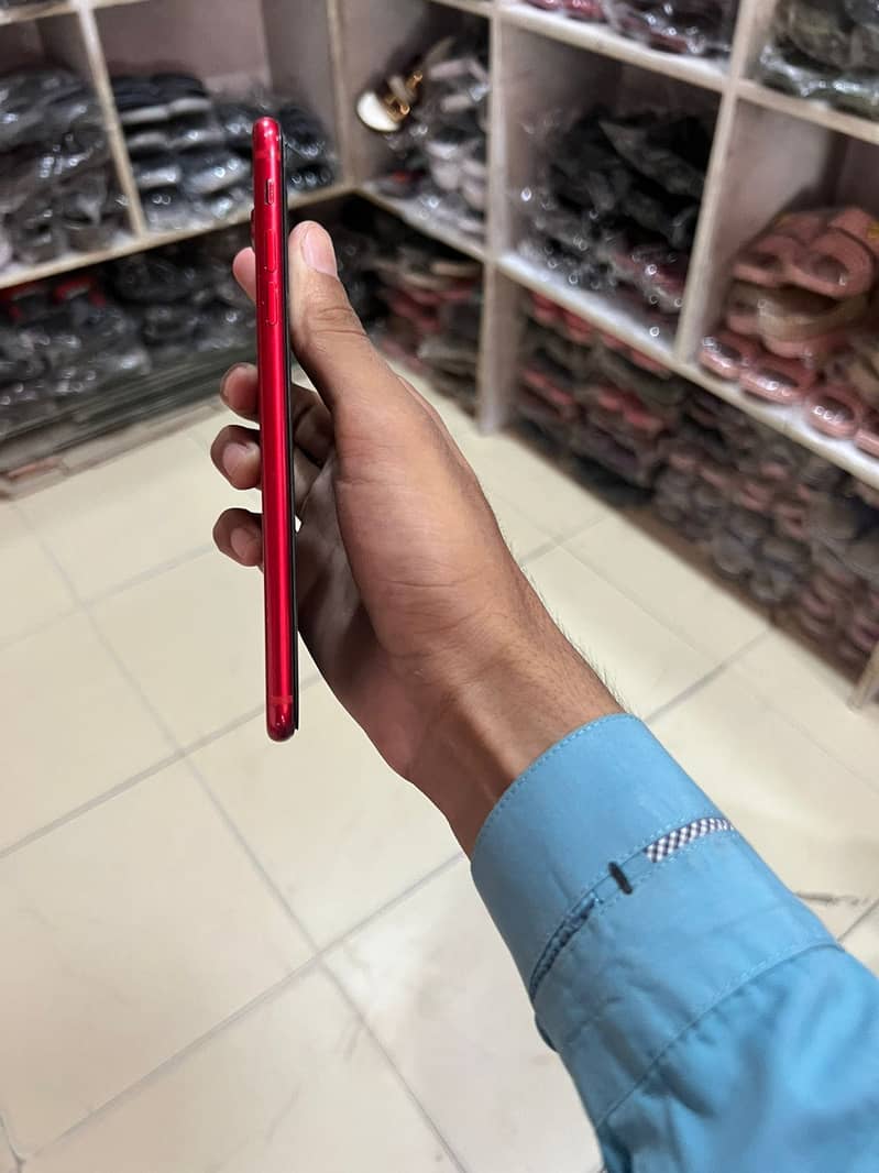 Apple iPhone 8 Plus 1