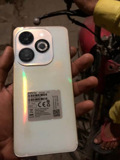 Infinix Smart 8 Pro
