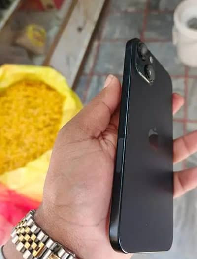Iphone 15 jv 94 heath brand new condition with orignal cable