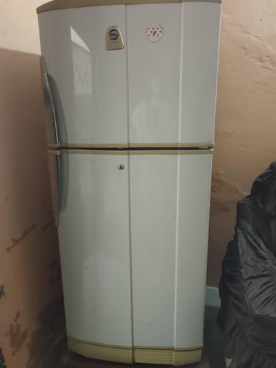 Fridge best cooling k Sath condition bhi best ge