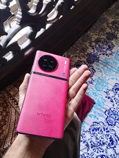 Vivo X90s