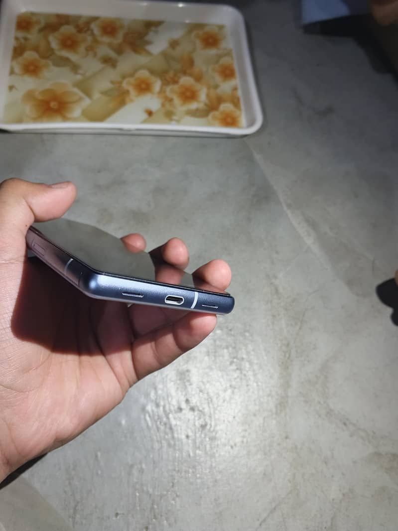 Google Pixel 7a 4