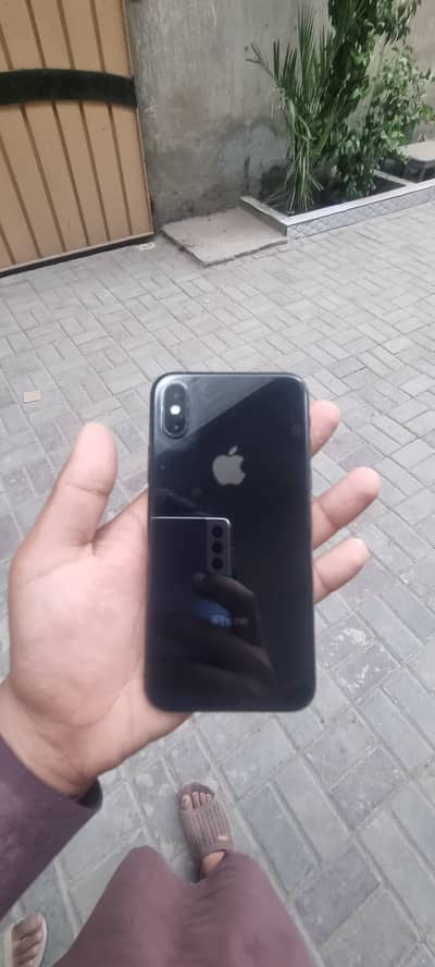 Apple iPhone XS Factory Unlock exchange possible