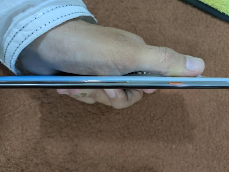 Tecno CAMON 40 Pro 4