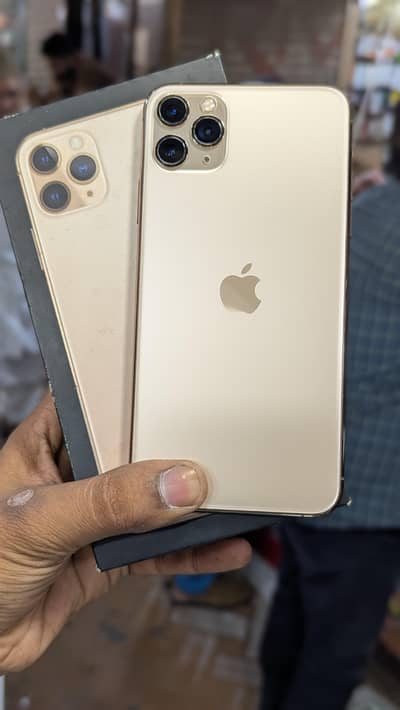Apple iPhone 11 Pro Max 64gb PTA approved 10/10 seld water pak