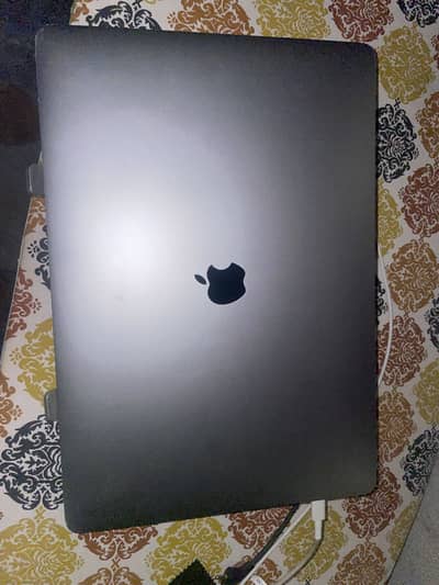 MacBook pro i9 16 Inch 2019
