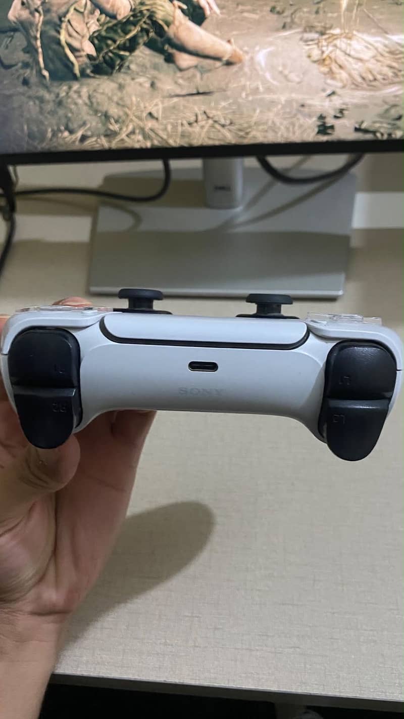 PS5 disc version 6