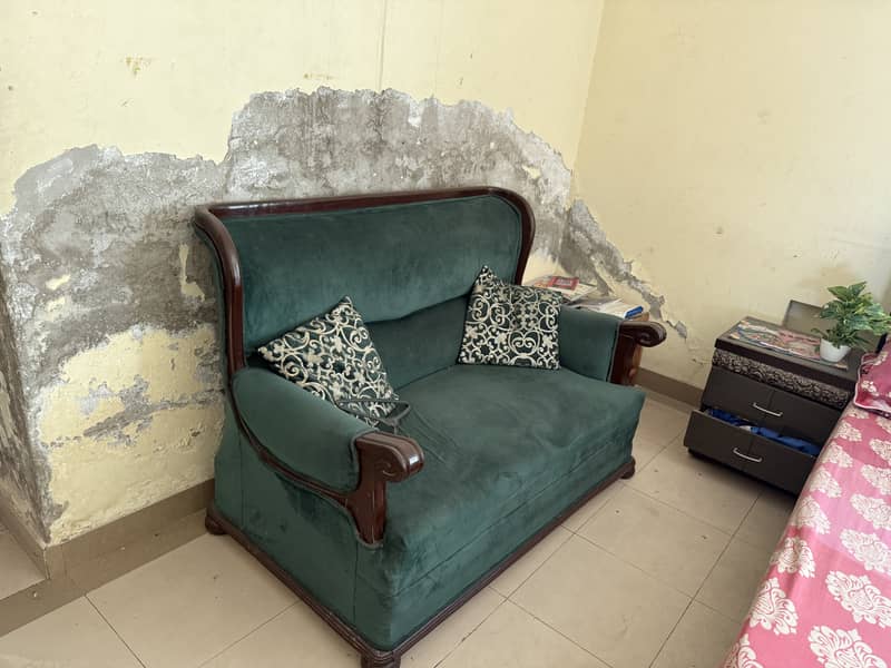 Used sofas 1,2,3 seaters 4
