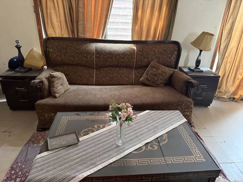 Used sofas 1,2,3 seaters 7