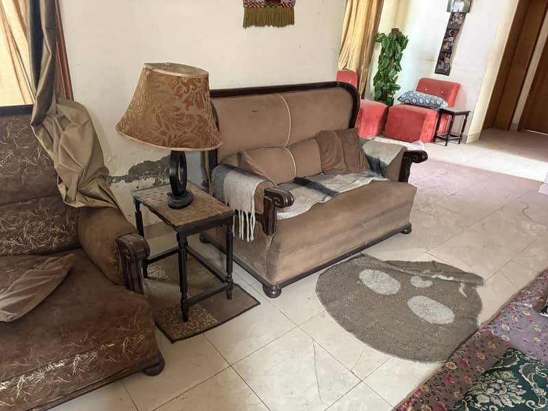 Used sofas 1,2,3 seaters 11