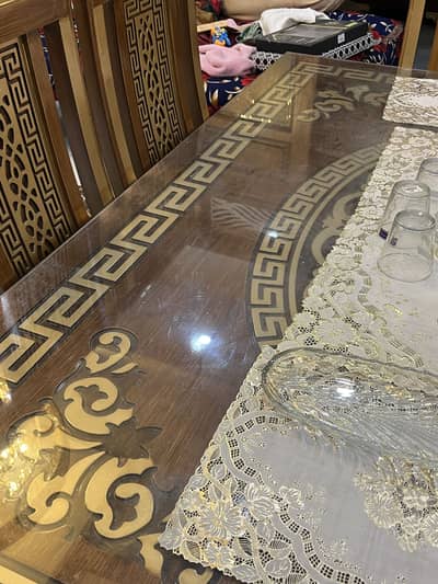 Brand new dining table only 1 month use high quality