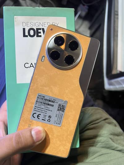 Tecno CAMON 30