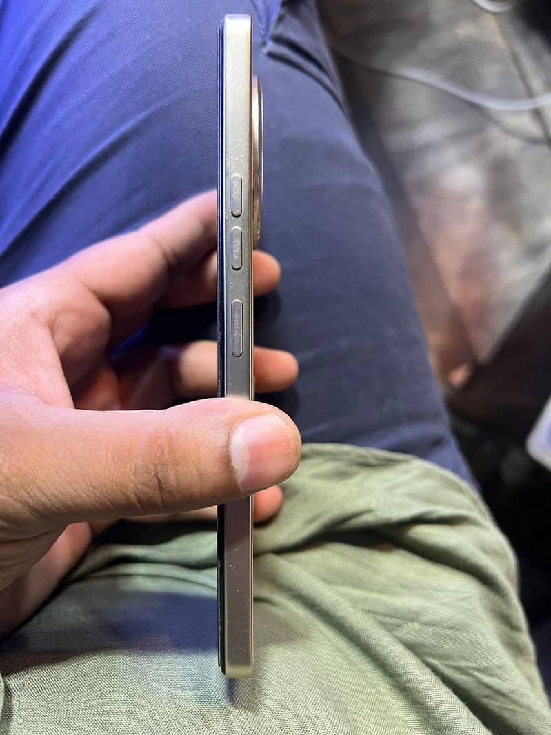 Tecno CAMON 30 1