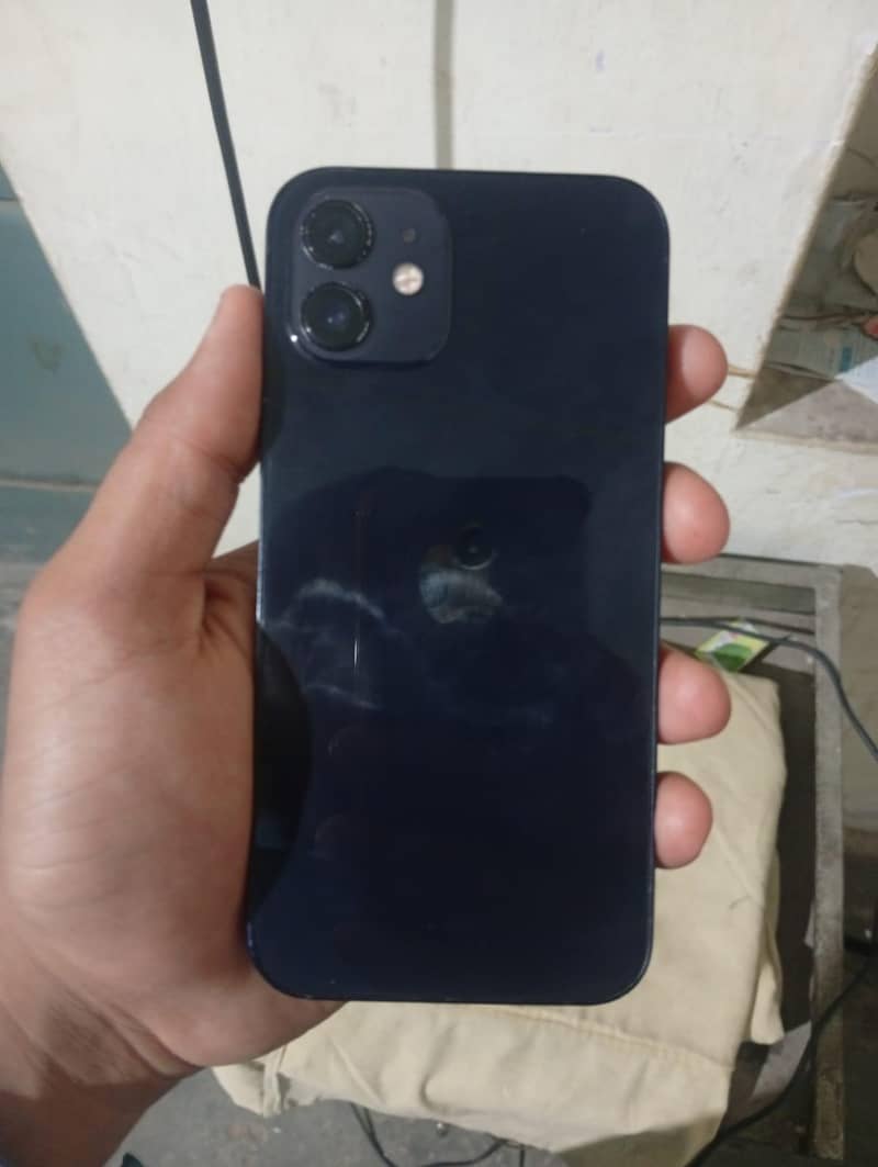 Apple iPhone 12 1