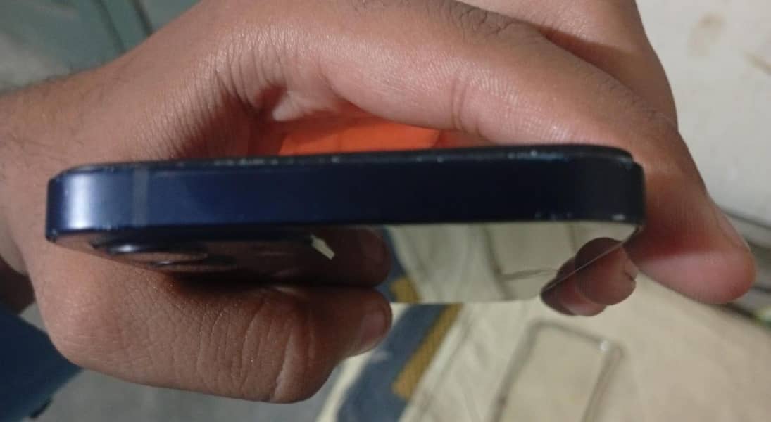 Apple iPhone 12 5