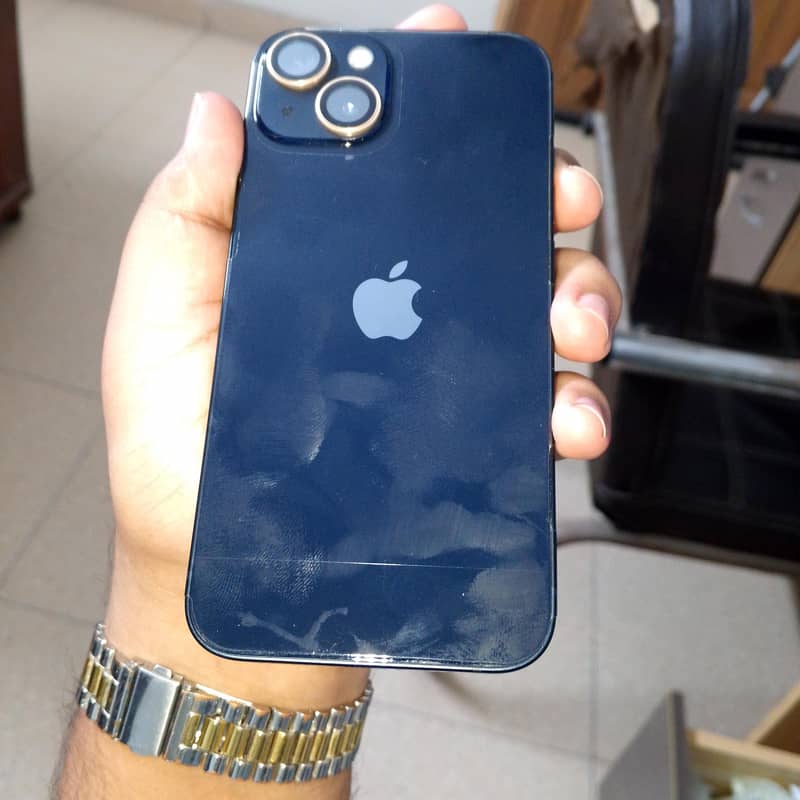 Apple iPhone 13 2