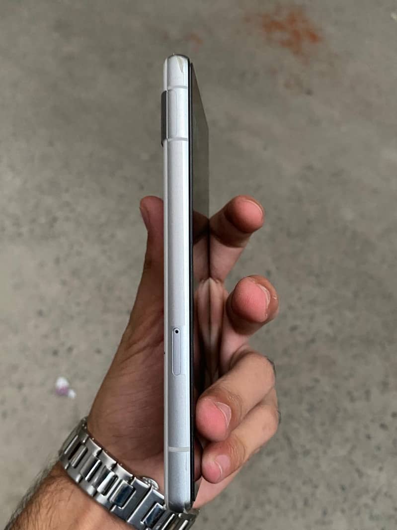 Google Pixel 7a 3