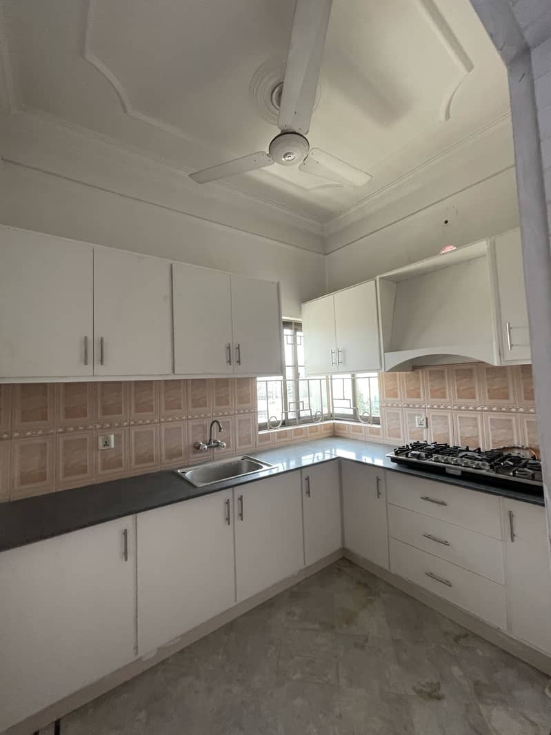 Upper Portion For Rent 3