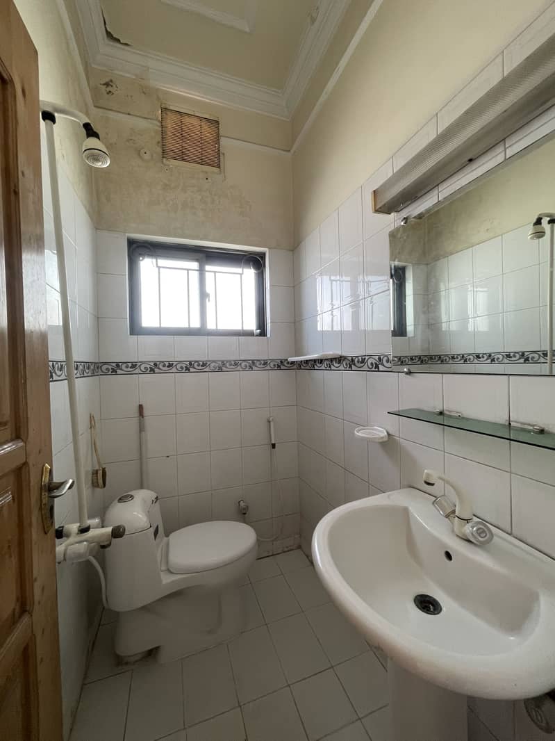 Upper Portion For Rent 5