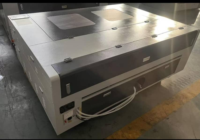 laser cutting machine 1