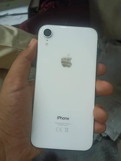 Apple iPhone XR