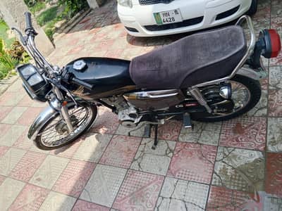 honda 125 self strt hr cheez ok self ok home used firt onwer