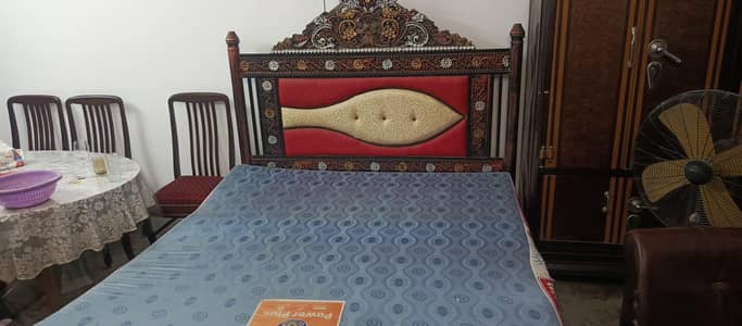 iron bed