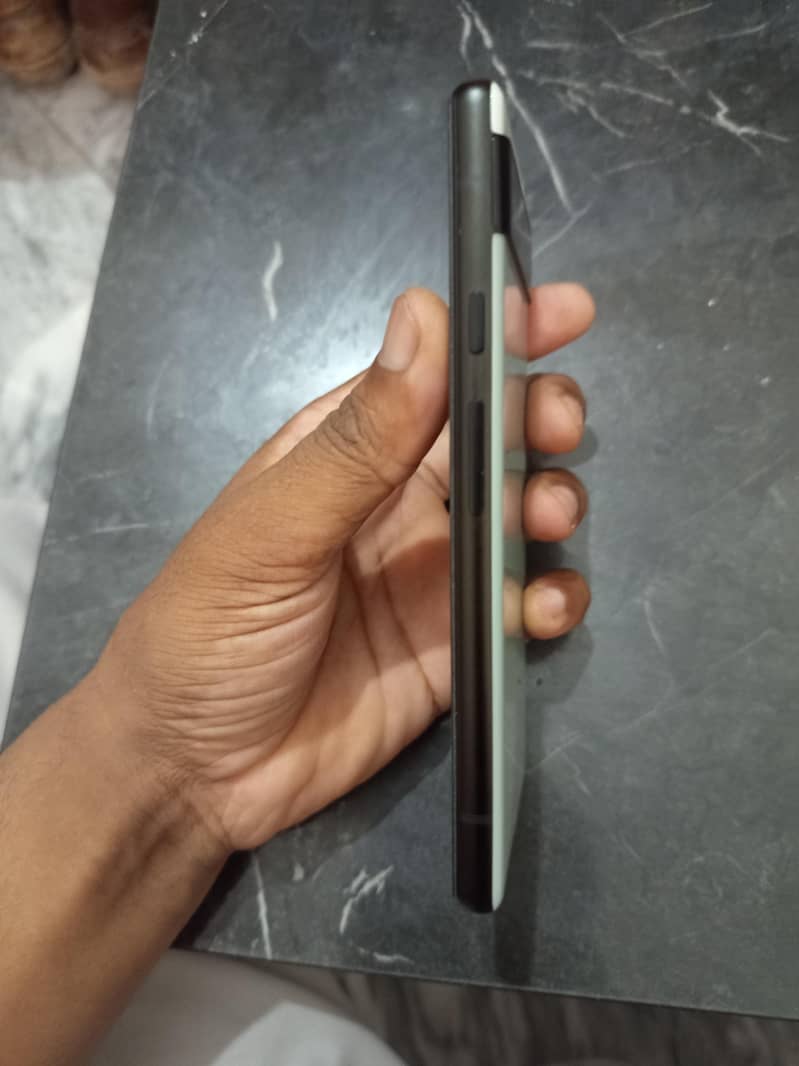 Google Pixel 6a 3