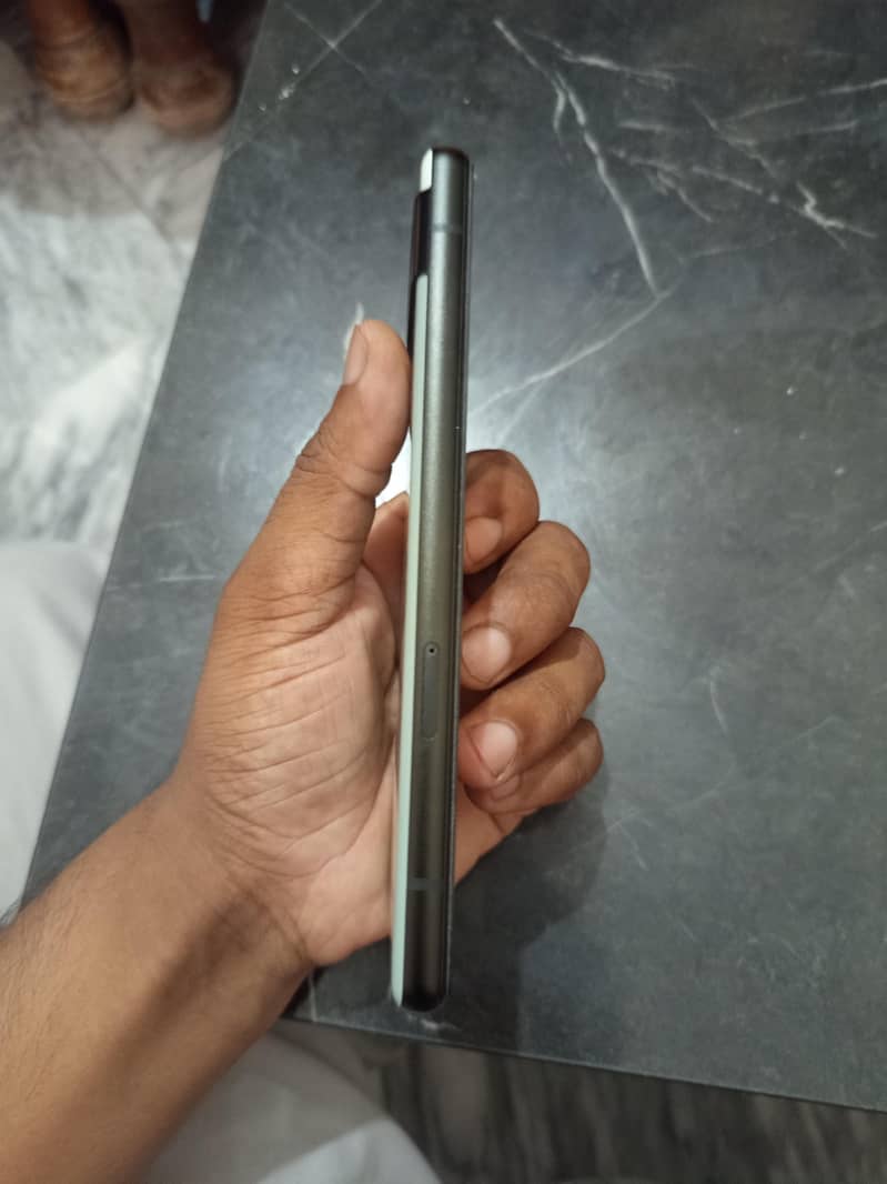 Google Pixel 6a 5