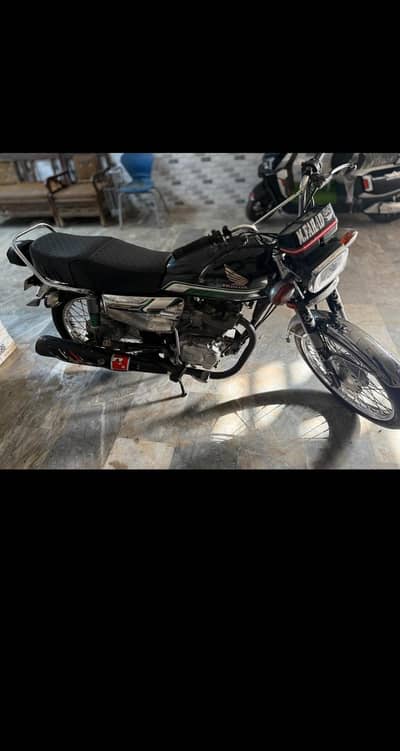 Honda 125 2023 model self start