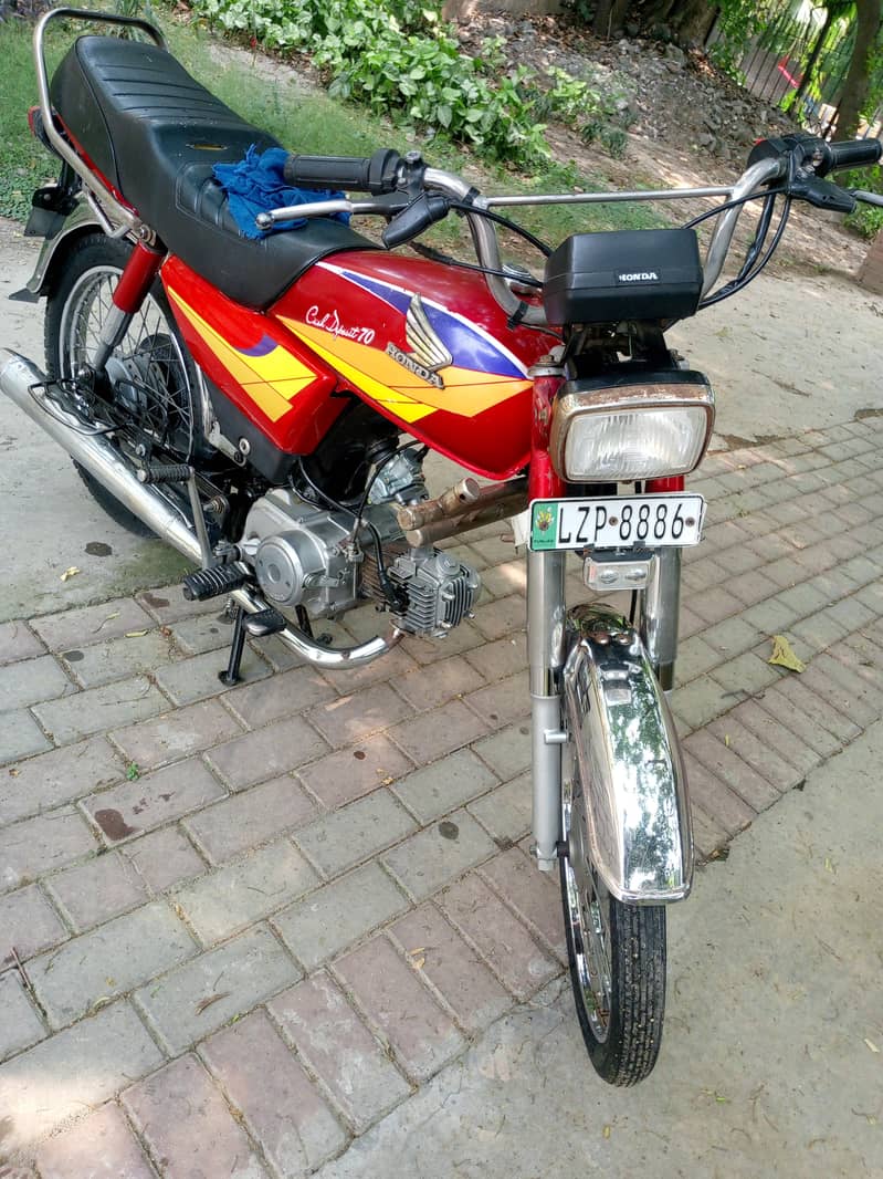 CD 70 2005 model 1