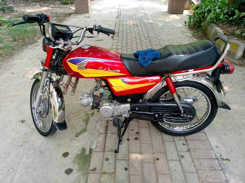 CD 70 2005 model 2