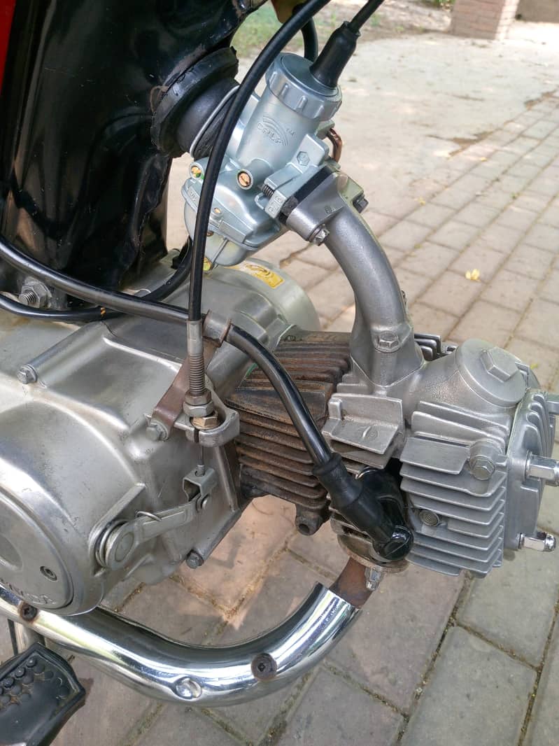 CD 70 2005 model 8