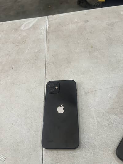 Apple iPhone 12