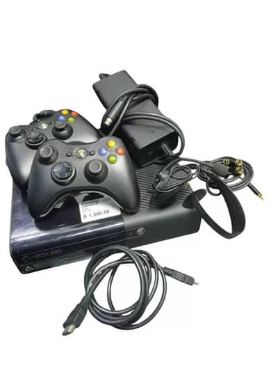 Xbox 360 working excellent 256gb storage 50+ game description check