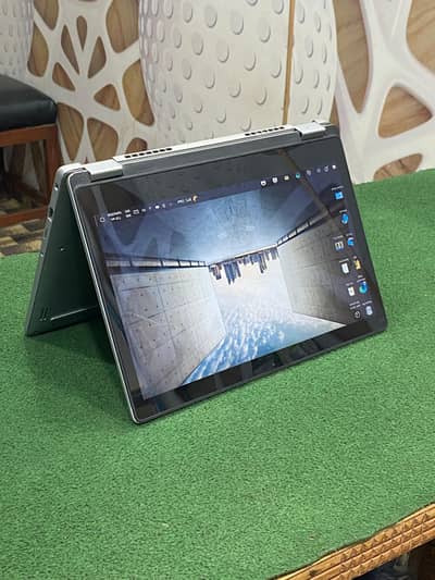 Dell latitude 3310 2 in 1 core i5 8th gen 8gb ram 256gb ssd Touch