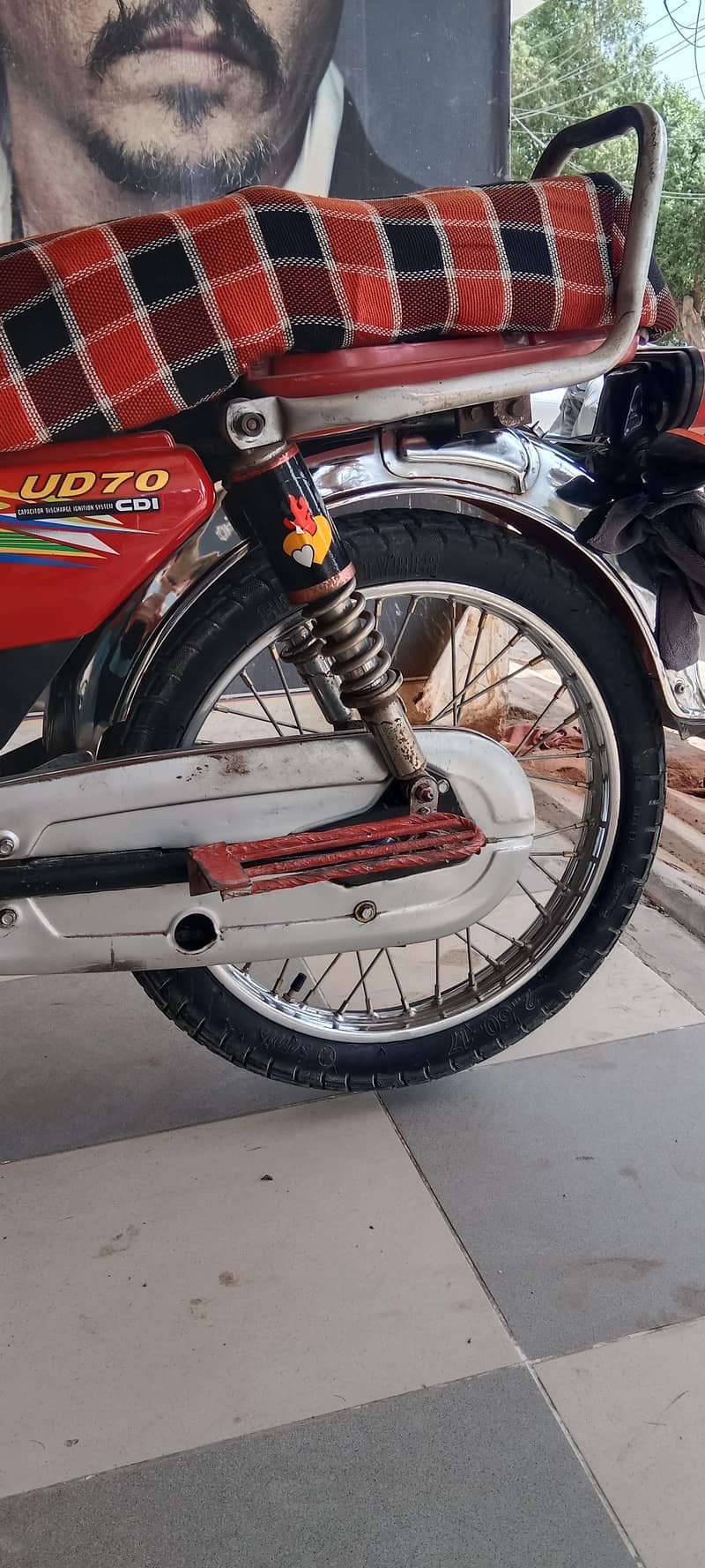 unique CD70 1