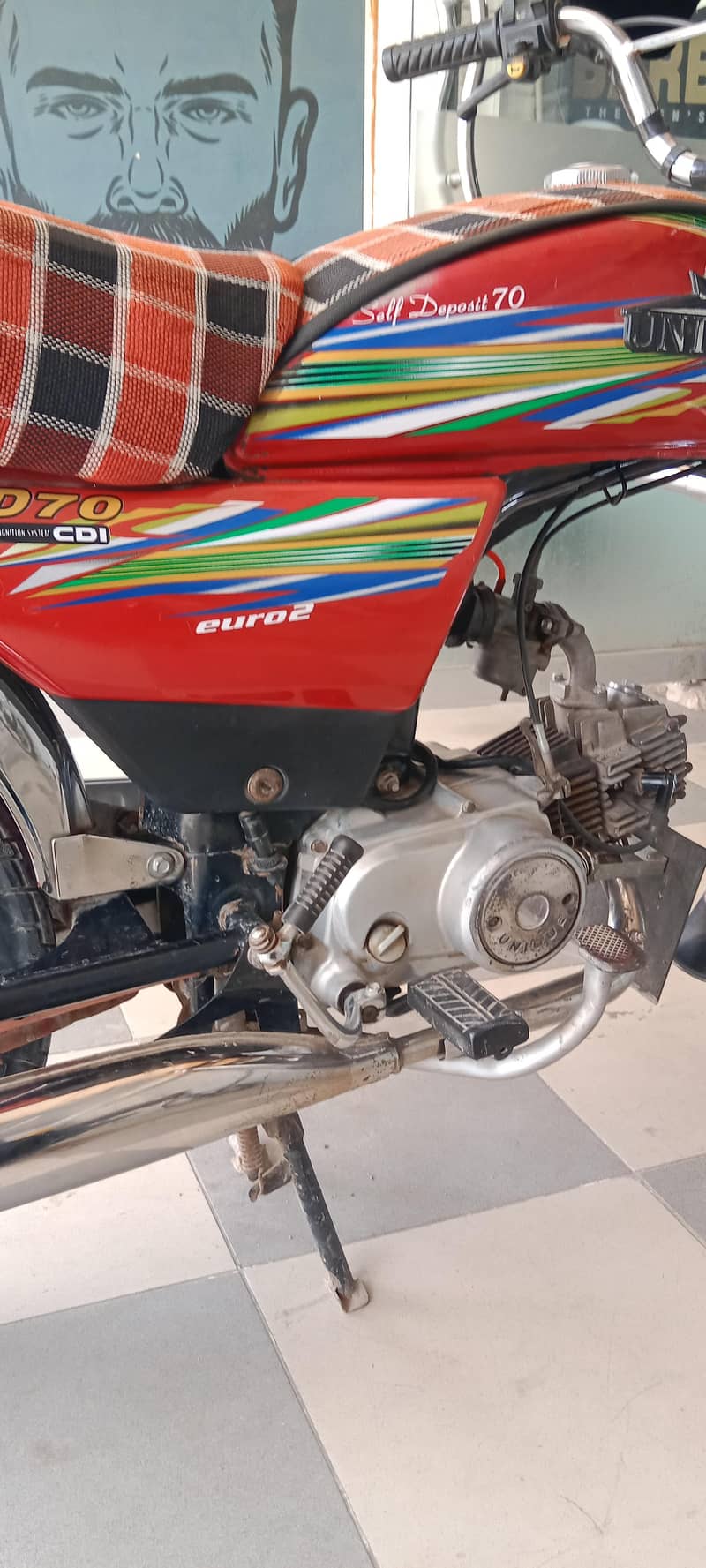 unique CD70 4