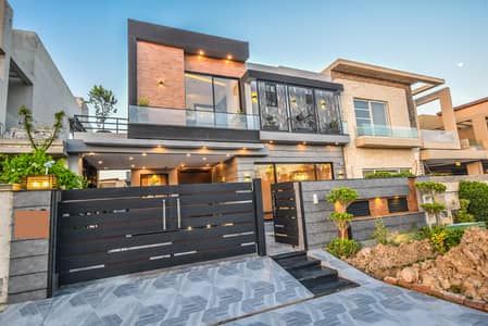 Luxurious 5 Marla Lavish Bungalow On Top Location For Rent Phase 9 Town DHA Lahore